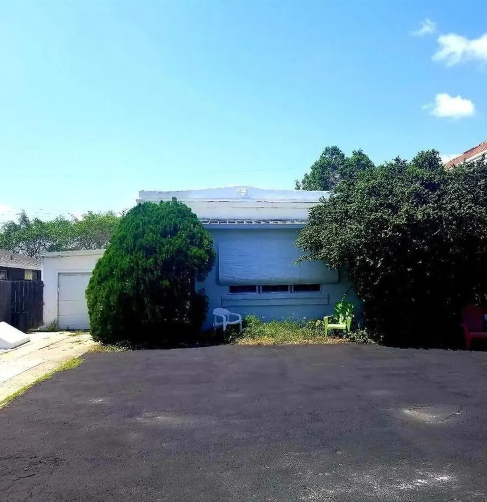 1313 N Federal Highway Lake Worth Beach FL 33460