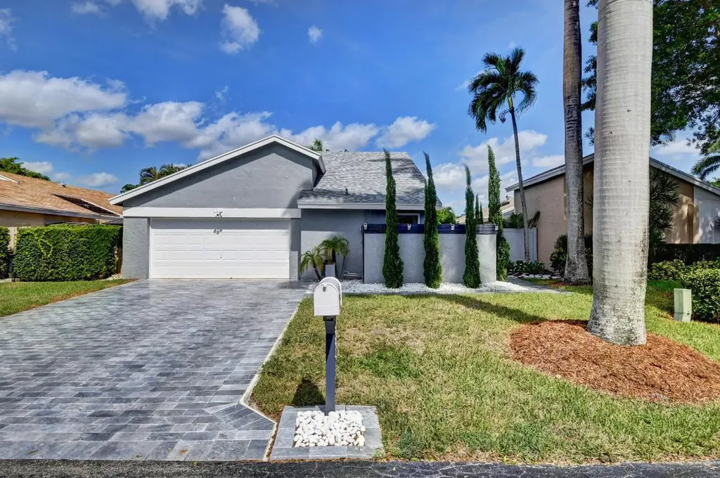 1885 NW 10th Street Delray Beach FL 33445