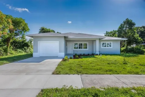 304 E Lake Road Palm Springs FL 33461