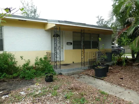 1030 S F Street Lake Worth Beach FL 33460
