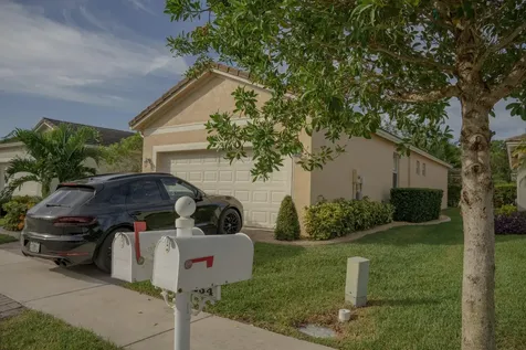 256 SW Manatee Springs Way Port St Lucie FL 34986