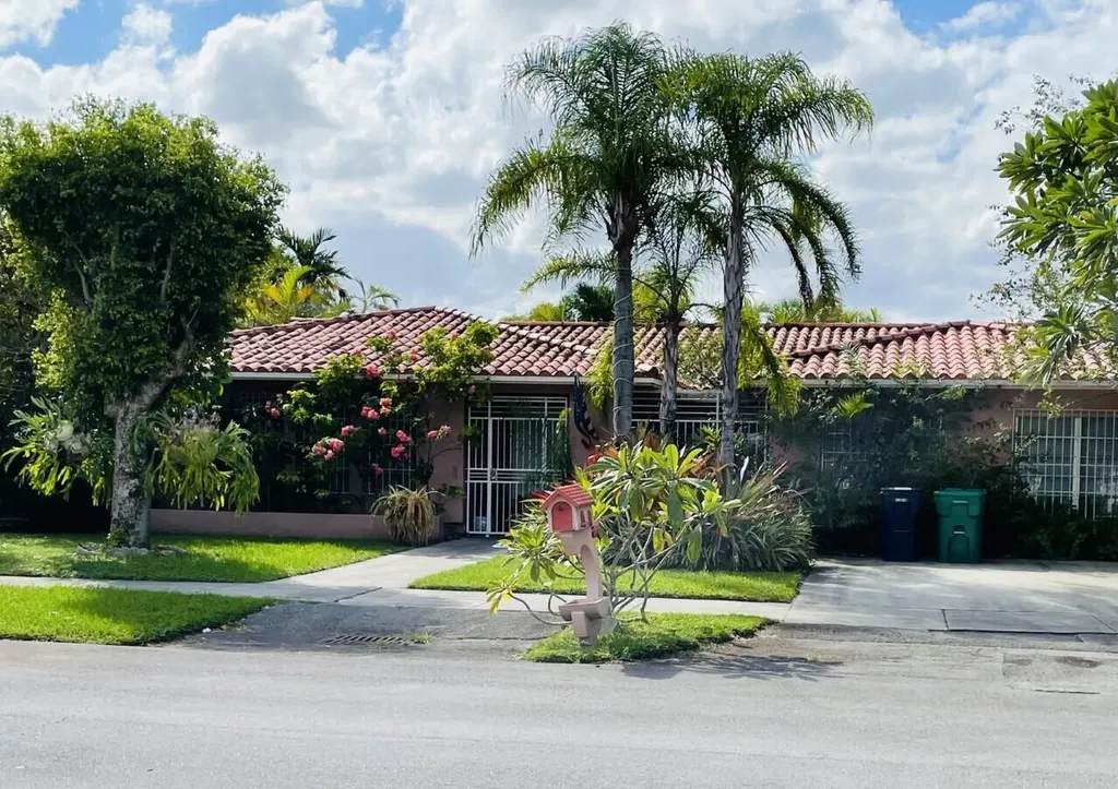 2414 SW 125th Court Miami FL 33175