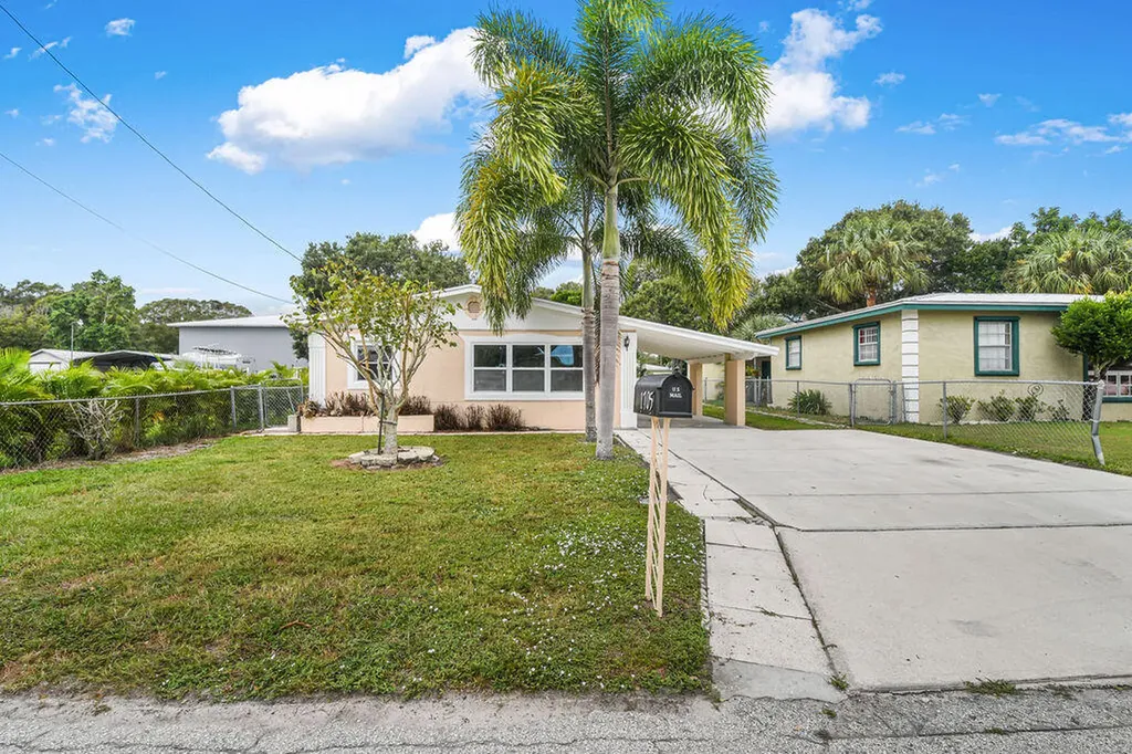 1705 S 28th Street Fort Pierce FL 34947