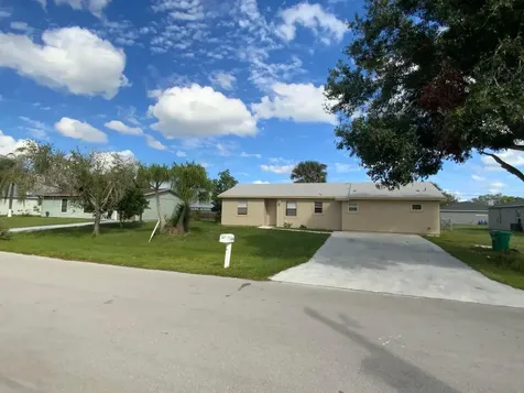3533 SW Rosardo Street Port St Lucie FL 34953