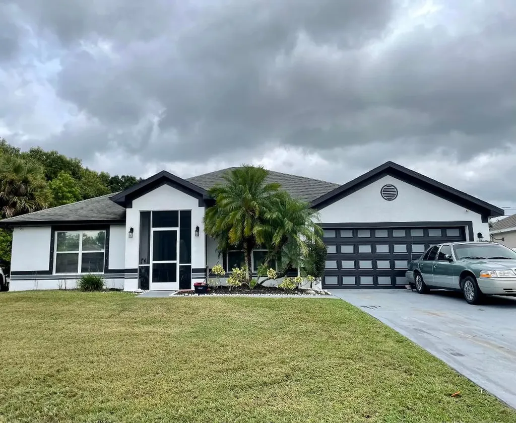2125 SW Algiers Street Port St Lucie FL 34953