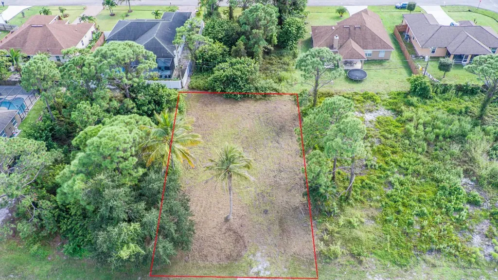 1758 SW Penrose Avenue Port St Lucie FL 34953