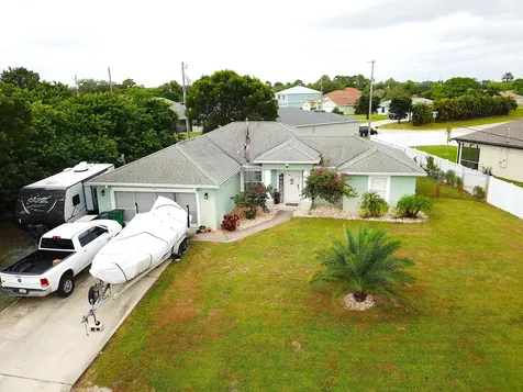 543 SW Bradshaw Circle Port St Lucie FL 34953