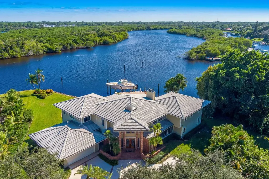 564 SW Thornhill Lane Palm City FL 34990