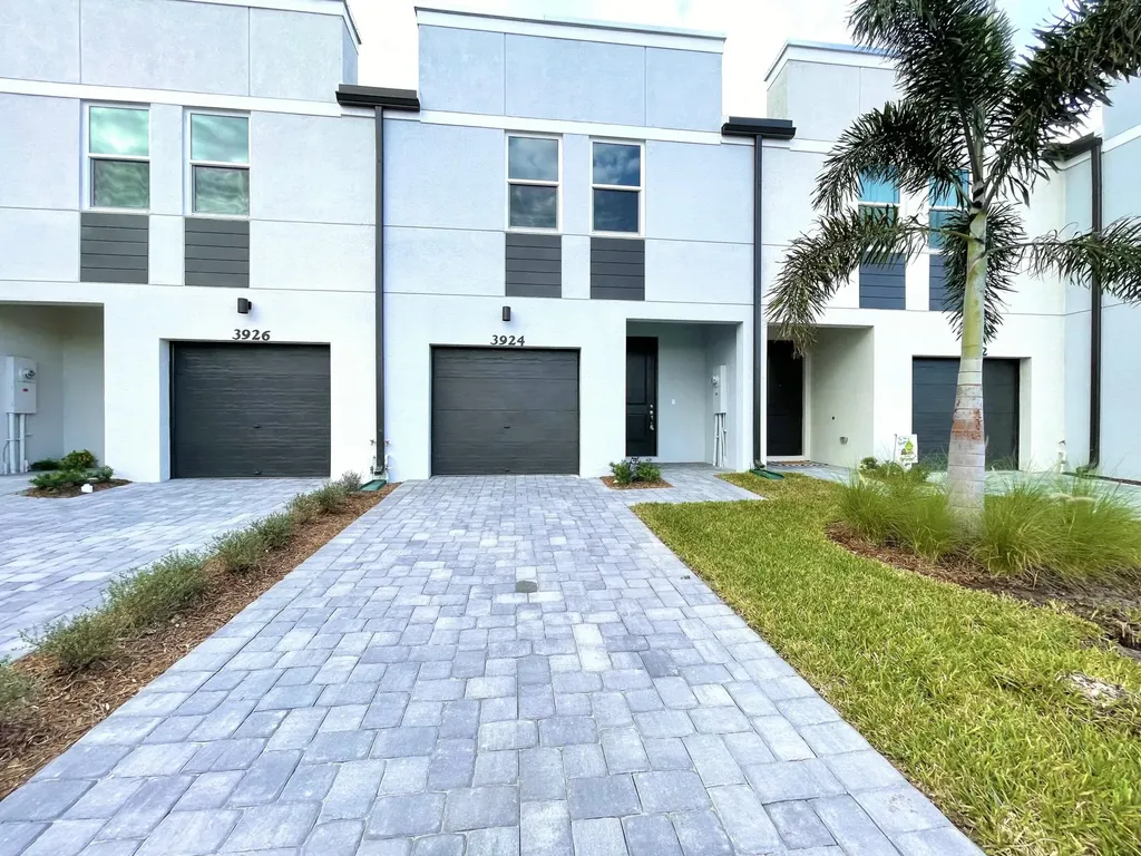 3924 SE Caladium Court Stuart FL 34997