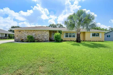 3212 Pebble Beach Drive Lake Worth FL 33467