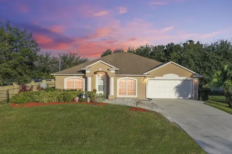 2217 SW Grosspoint Street Port St Lucie FL 34953