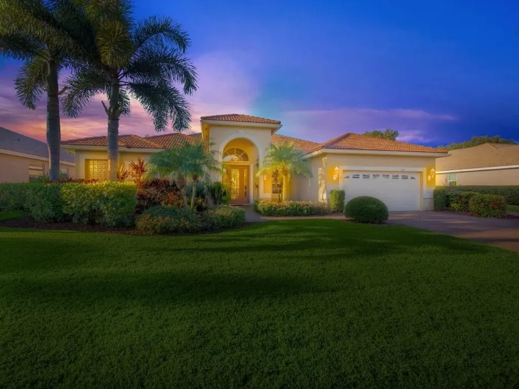 1597 SE Ballantrae Court Port St Lucie FL 34952