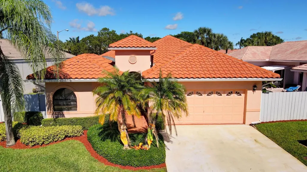 211 Citrus Trail Boynton Beach FL 33436
