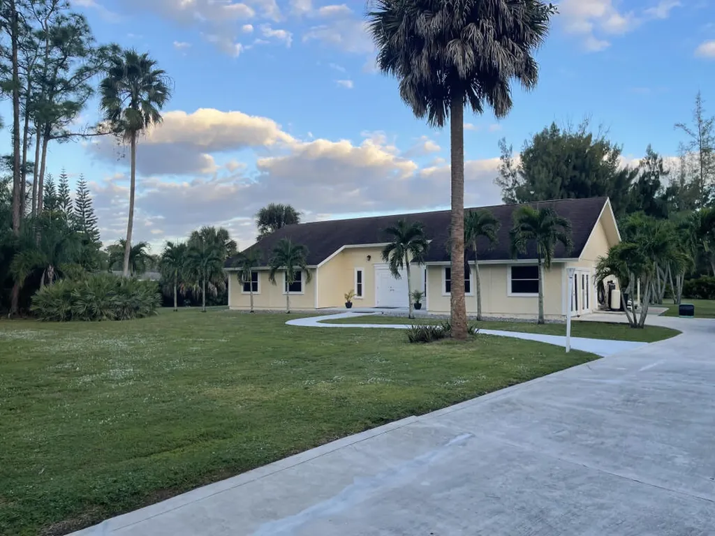 11715 59th Street N West Palm Beach FL 33411