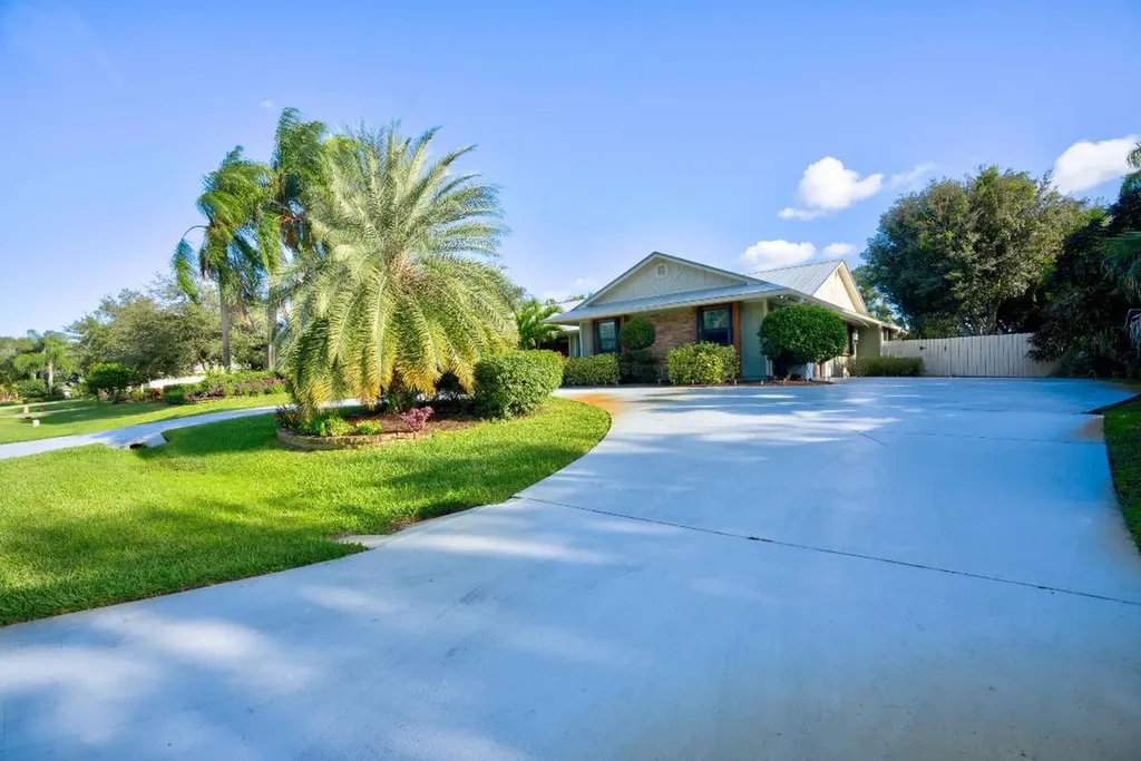 1076 SW Catalina Street Palm City FL 34990
