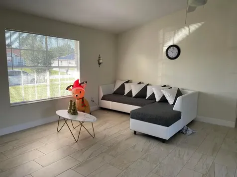661 SW Lindsay Street Port St Lucie FL 34953