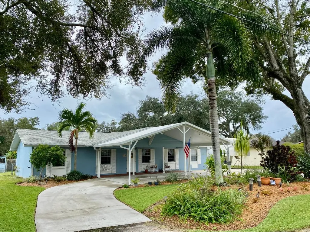 1301 W 1st Street Fort Pierce FL 34982