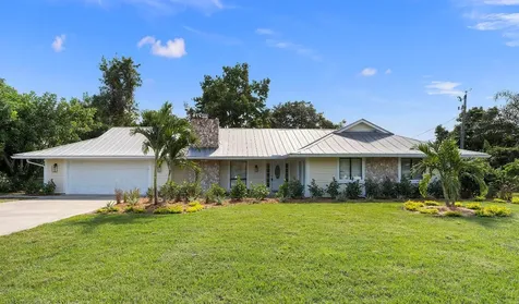 800 SE Elwood Avenue Port St Lucie FL 34983