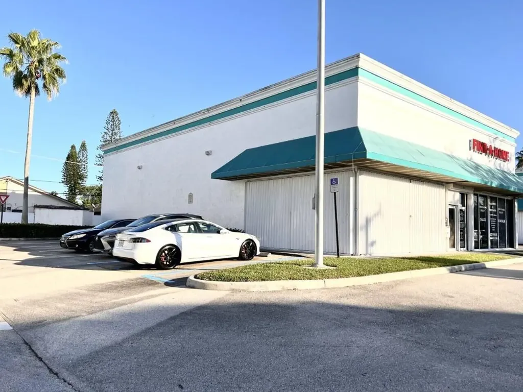 324 S Powerline Road Deerfield Beach FL 33442