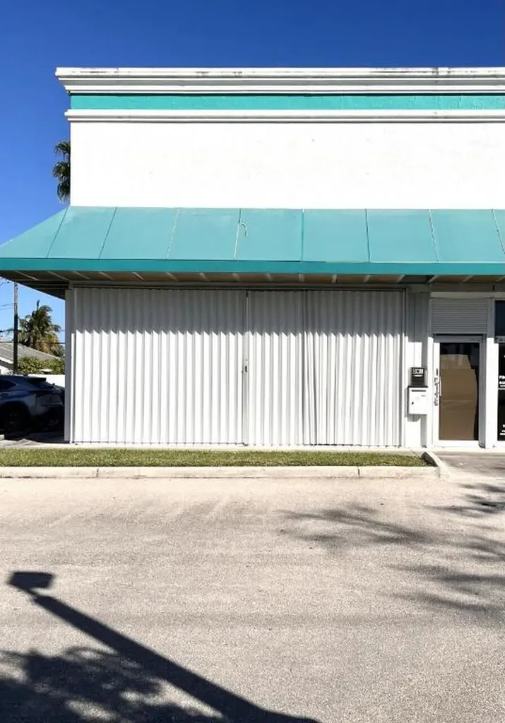 324 S Powerline Road Deerfield Beach FL 33442