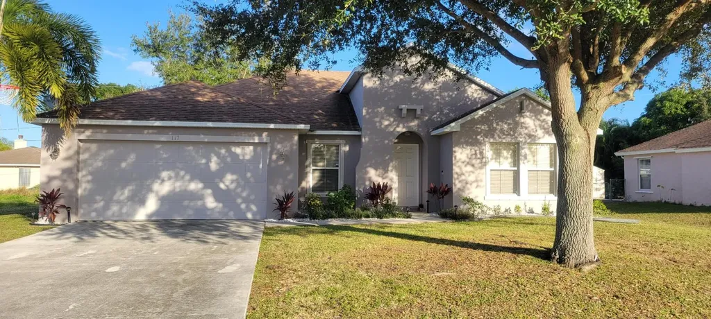 117 NW Carmelite Street Port St Lucie FL 34983
