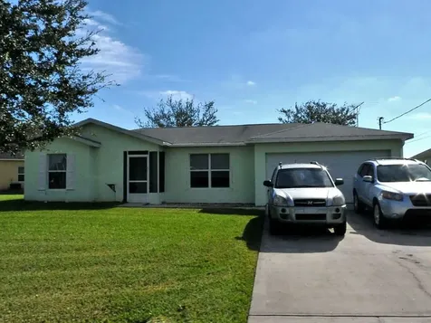 546 SW Bradshaw Circle Port St Lucie FL 34953