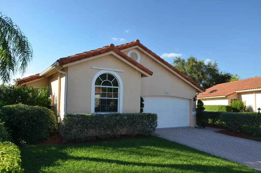 16481 Del Palacio Court Delray Beach FL 33484