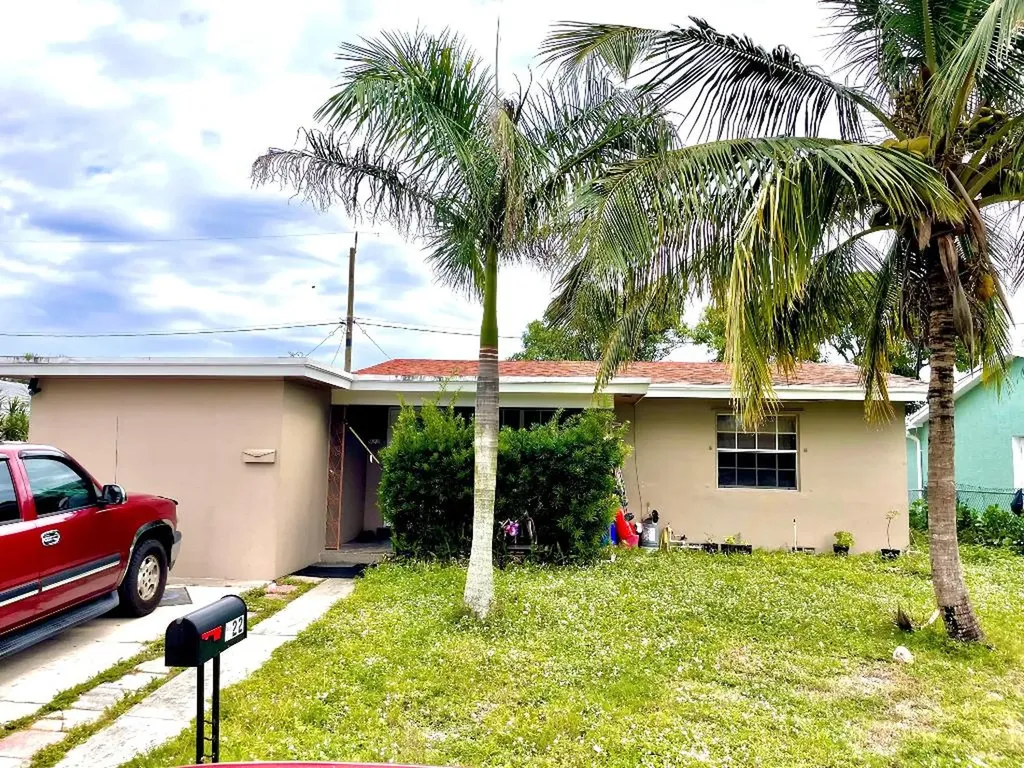922 S A Street Lake Worth Beach FL 33460