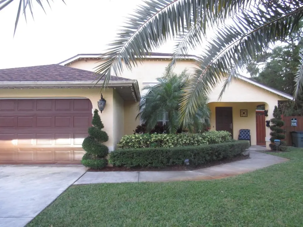 1242 SW Melrose Avenue Port St Lucie FL 34953