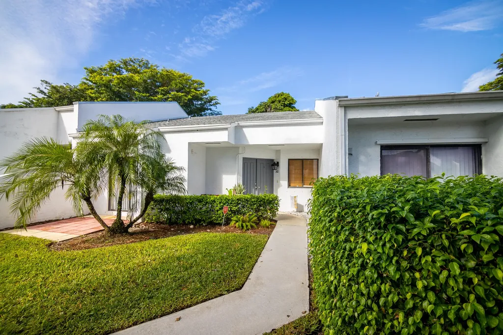 262 Sunshine Boulevard Royal Palm Beach FL 33411