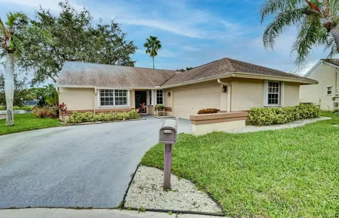 1840 Banyan Creek Circle N Boynton Beach FL 33436
