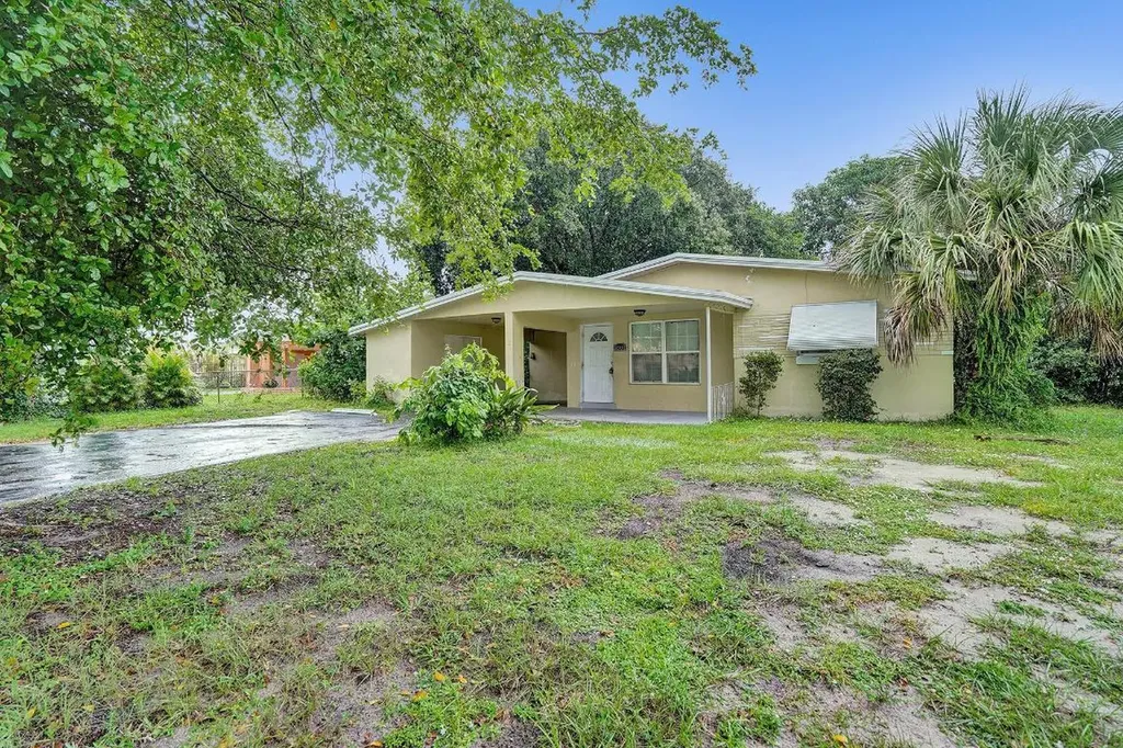 3501 NW 9th Court Lauderhill FL 33311