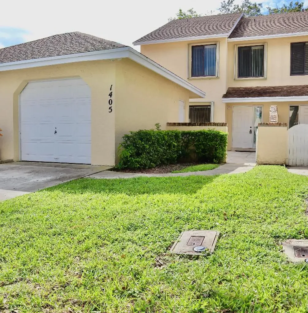 1405 Maplewood Drive Greenacres FL 33415