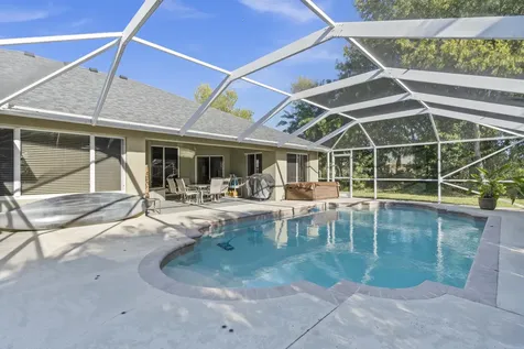 1949 SW Glendale Street Port St Lucie FL 34987