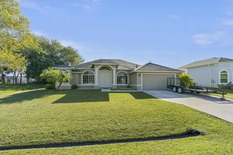1949 SW Glendale Street Port St Lucie FL 34987