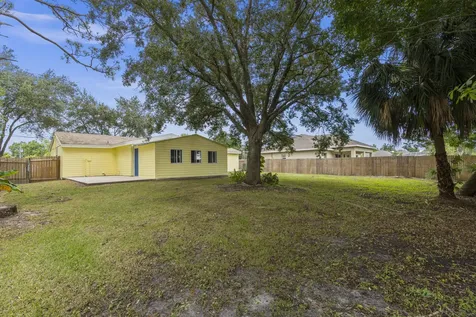 238 SW Christmas Terrace Port St Lucie FL 34984