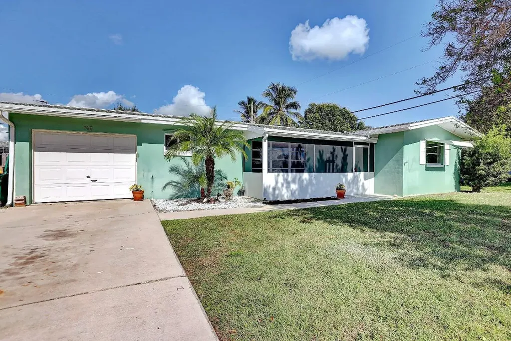 765 Cypress Street Port St Lucie FL 34952