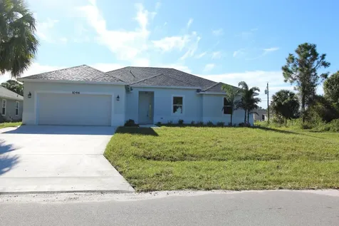 1046 SW Jennifer Terrace Port St Lucie FL 34953