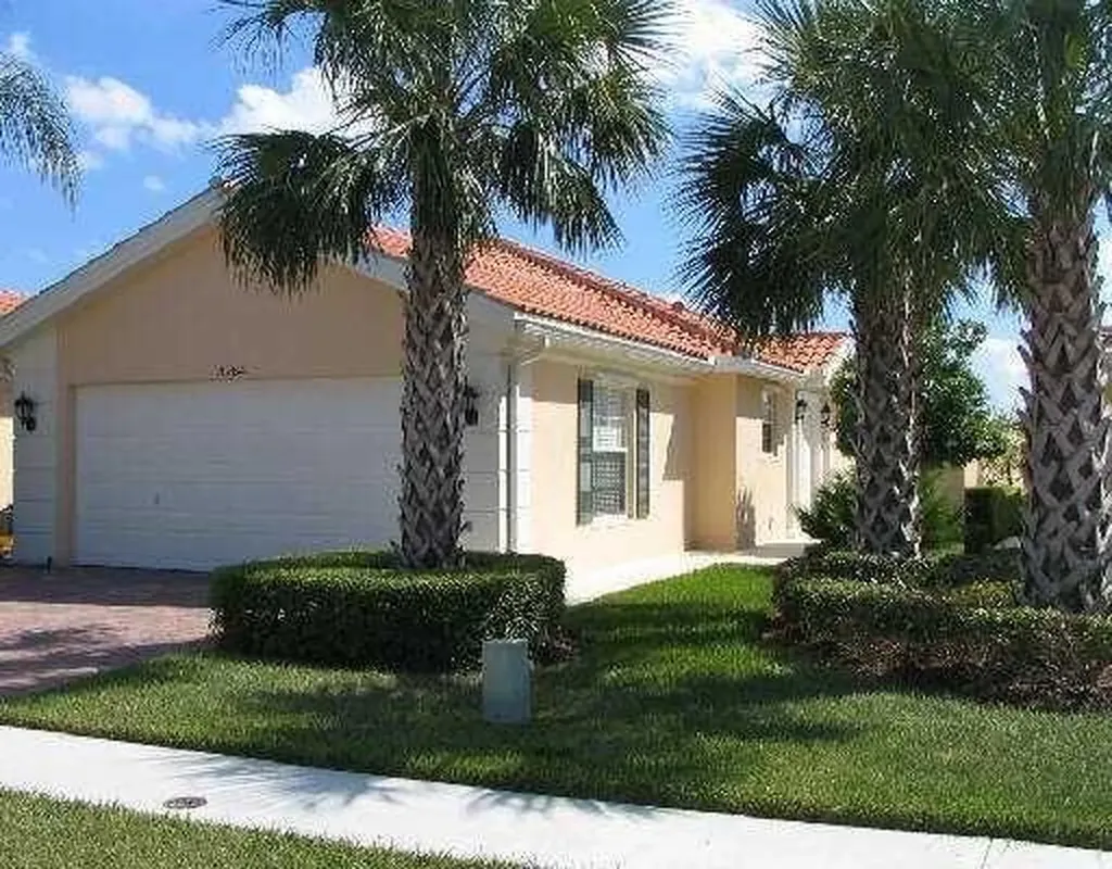 8284 Cozumel Lane Wellington FL 33414