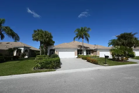 6911 Cairnwell Drive Boynton Beach FL 33472