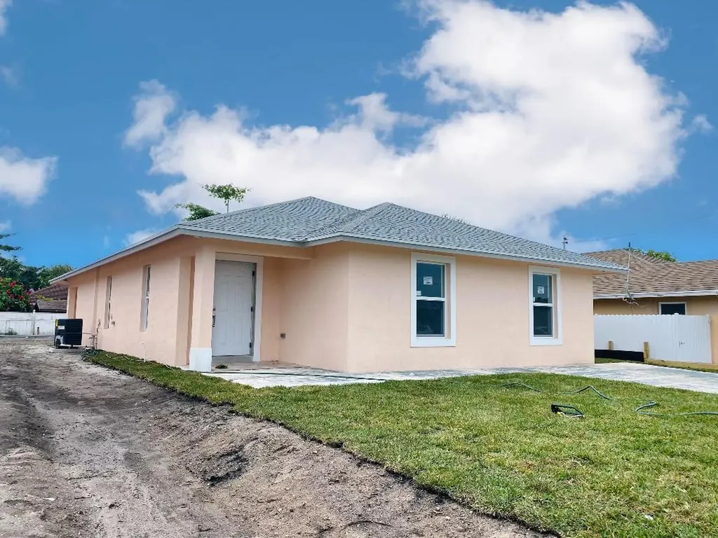 2830 Ohio Street West Palm Beach FL 33406