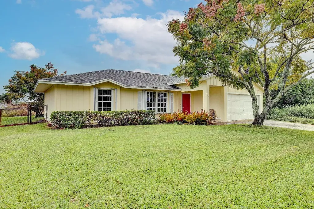 660 SW Pueblo Terrace Port St Lucie FL 34953