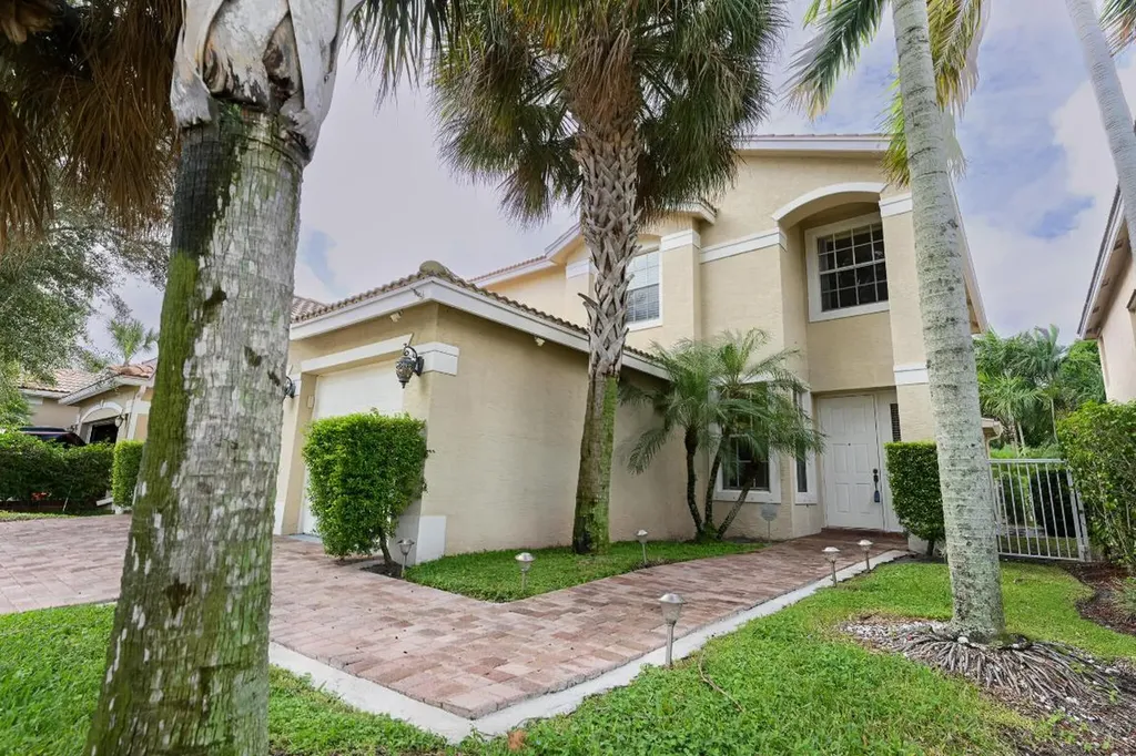 5515 Mainship Drive Greenacres FL 33463