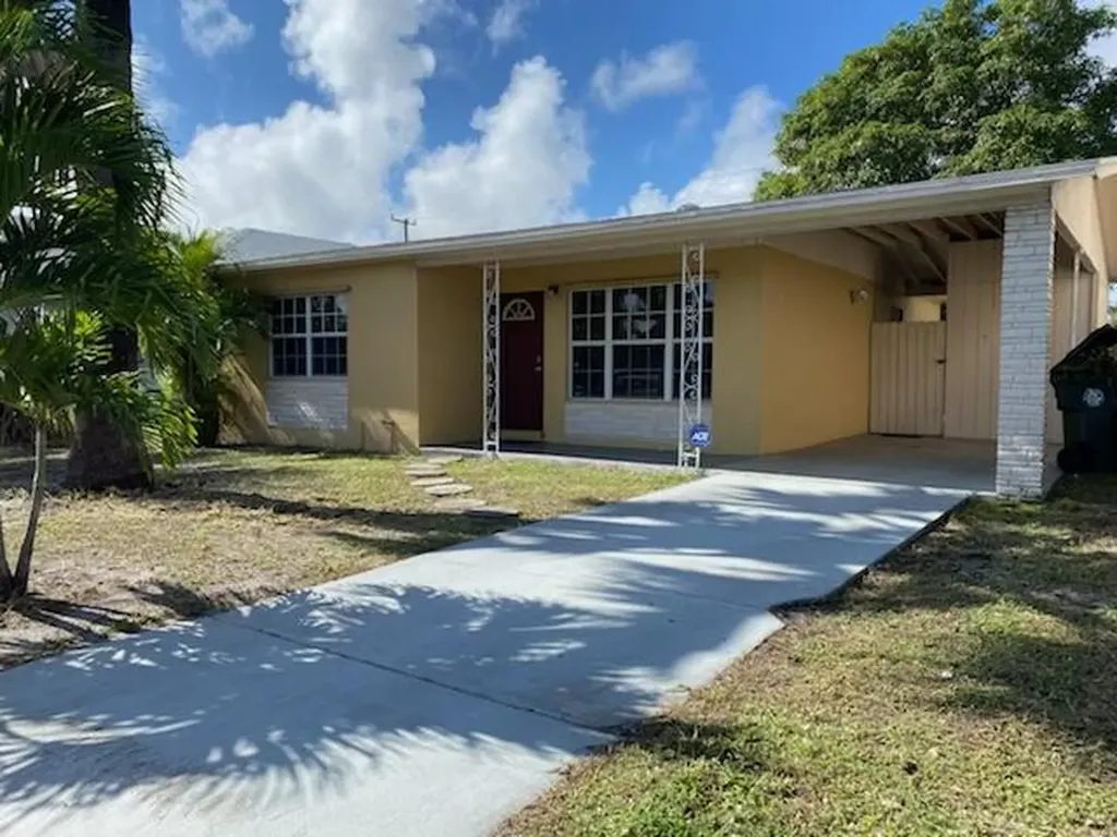 705 N H Street Lake Worth Beach FL 33460