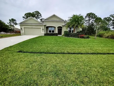 1619 SW Daysland Avenue Port St Lucie FL 34953