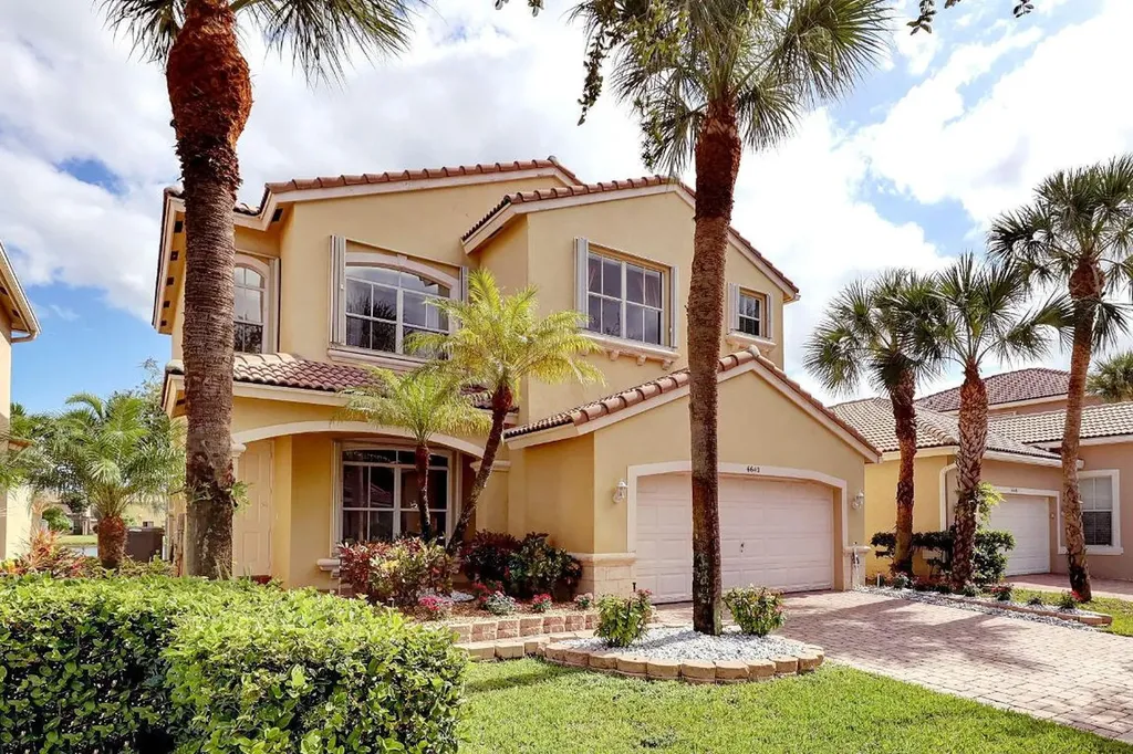 6640 Lurais Drive Lake Worth FL 33463