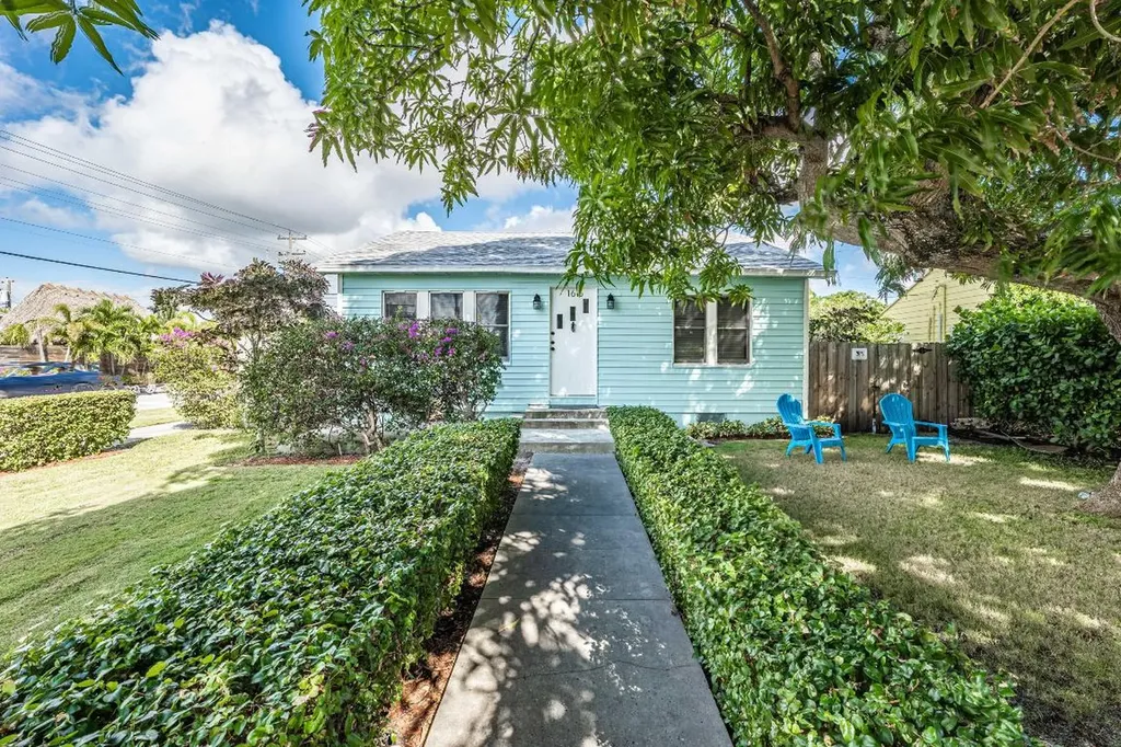 1616 13th Avenue N Lake Worth Beach FL 33460