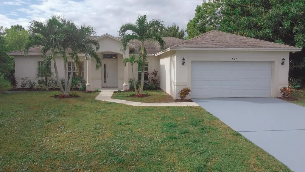 511 SW South Quick Circle Port St Lucie FL 34953