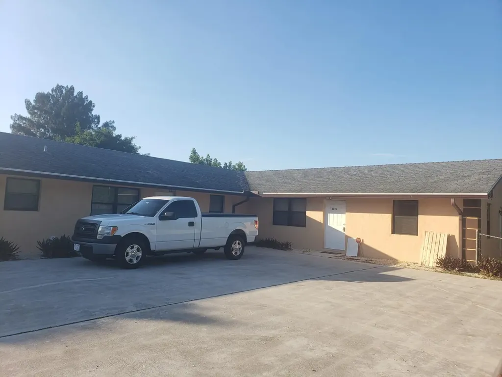 4821 Badger Avenue West Palm Beach FL 33417