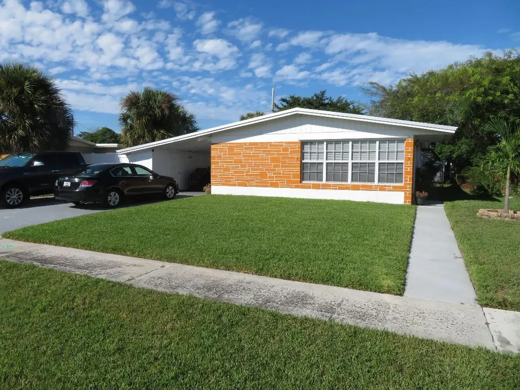1365 6th Street West Palm Beach FL 33401